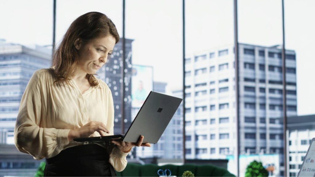 Best AI Recruiting Tools for Real Estate Firms to Simplify Hiring